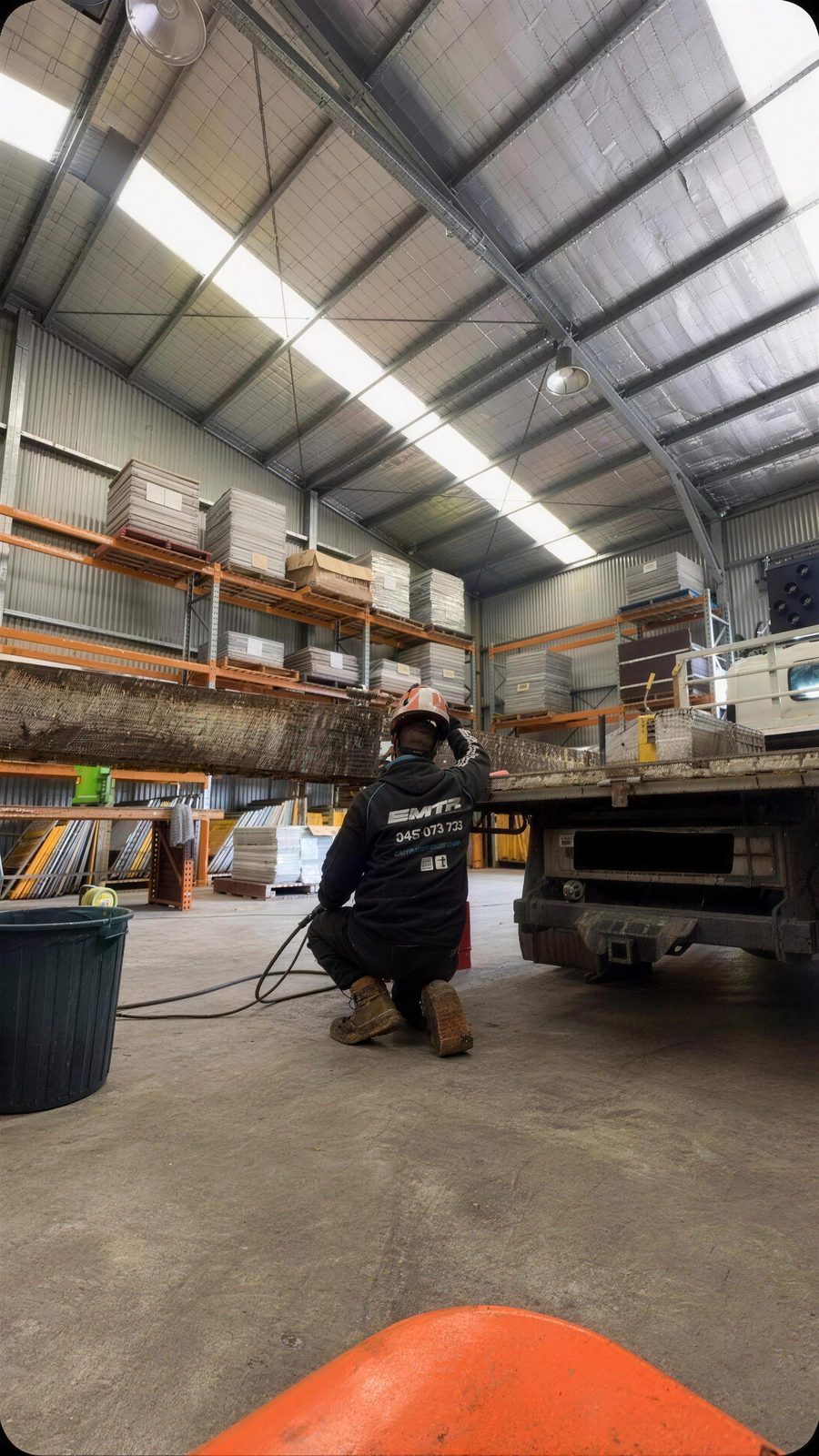 EMTR carrying out mobile heavy equipment welding on site